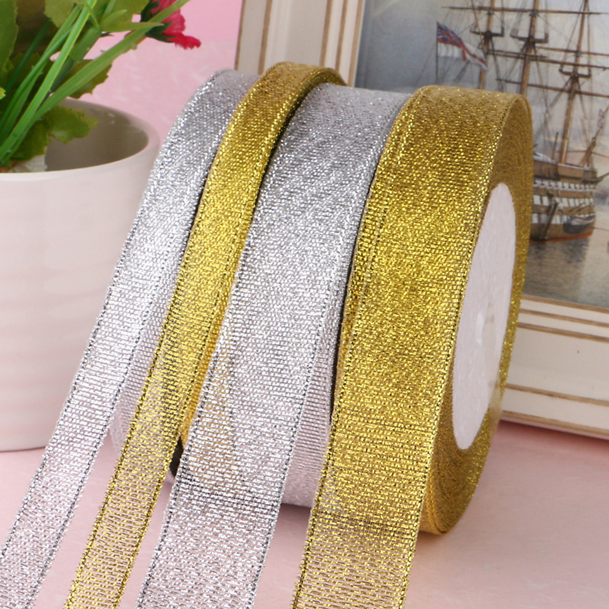 Dây ruy băng kim tuyến