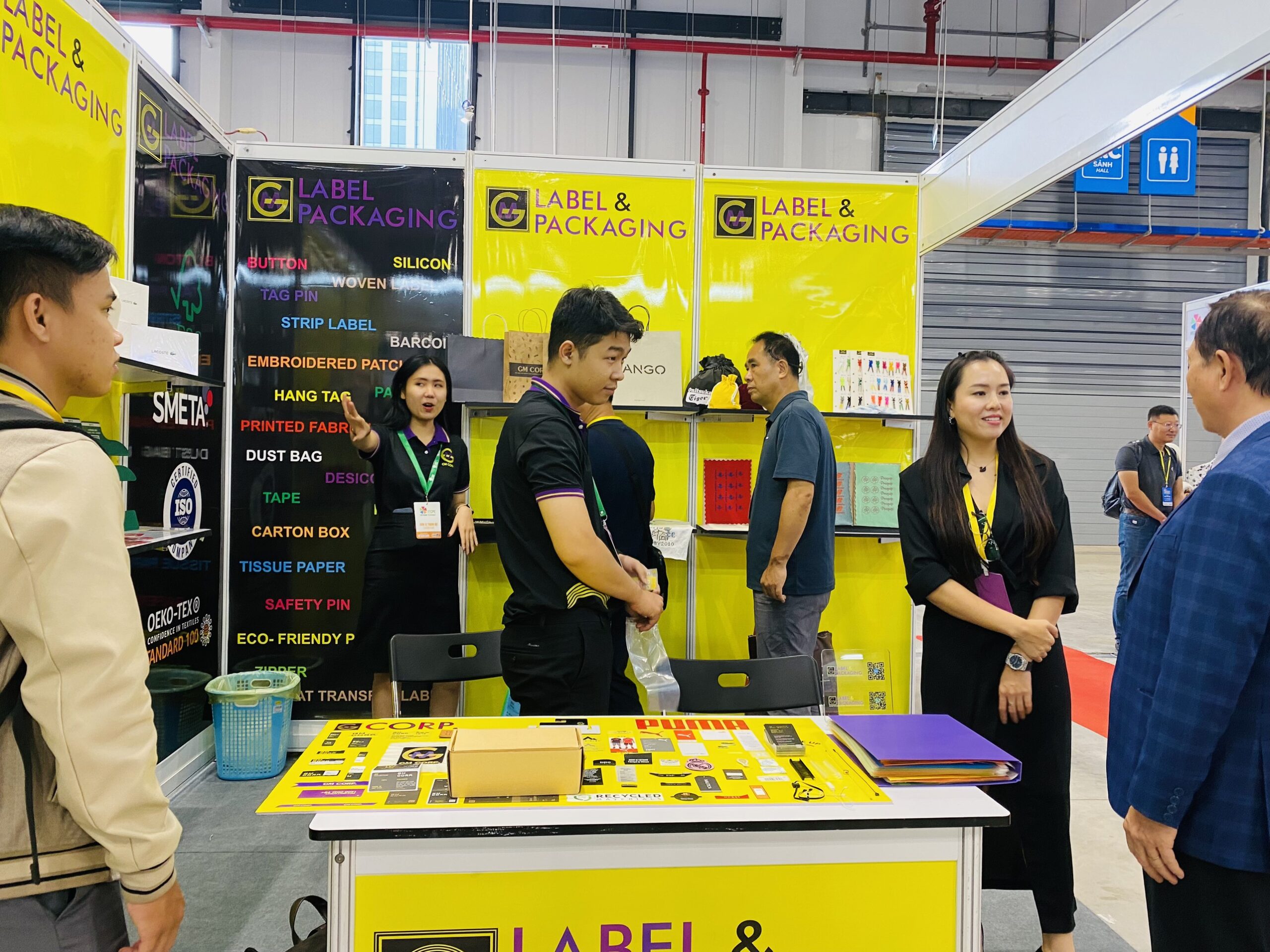 GM CORP tiếp khách tại triển lãm