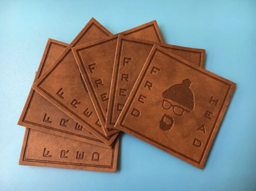 tem mác da chất lượng cao